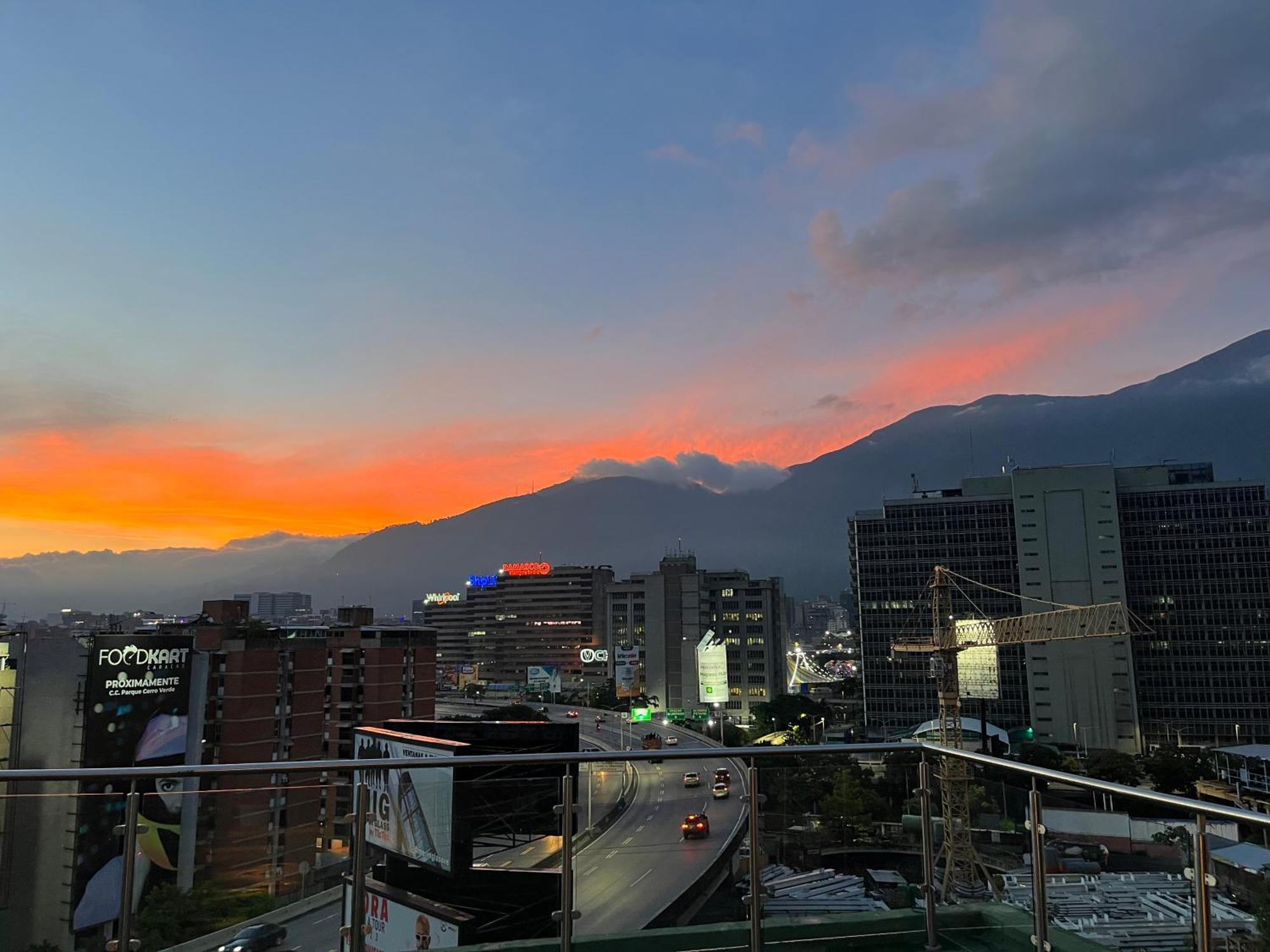 Bed and Breakfast Ololo Caracas Esterno foto